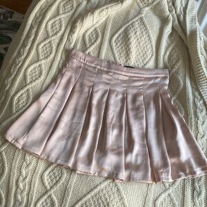 Lightly worn silk satin tennis skort skirt with shorts pleated mini skirt 🎾🩰